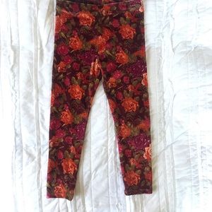 Zara girls size 5 velvety floral pants.